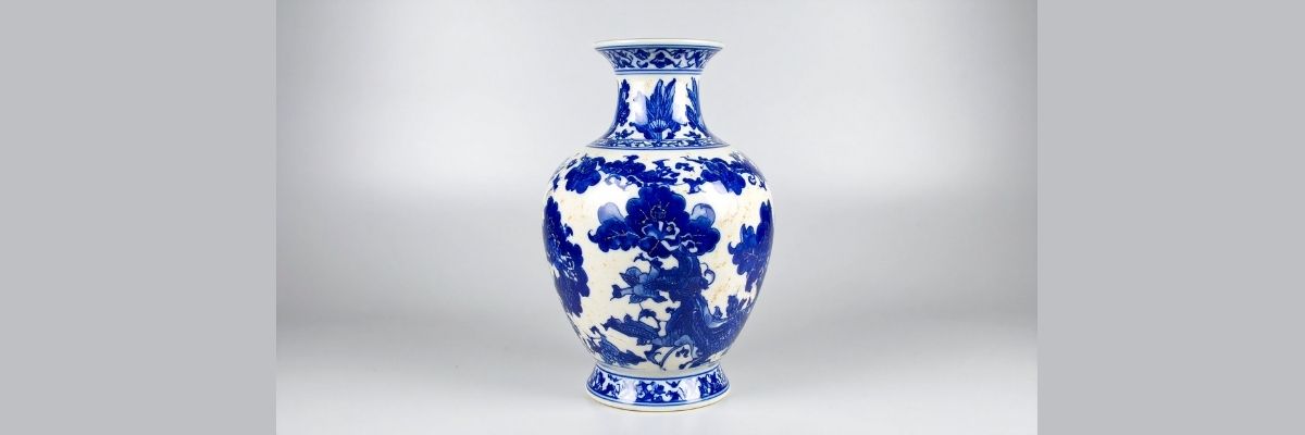 A Blue Colour Vase Makes a Meaningful and Timeless Gift