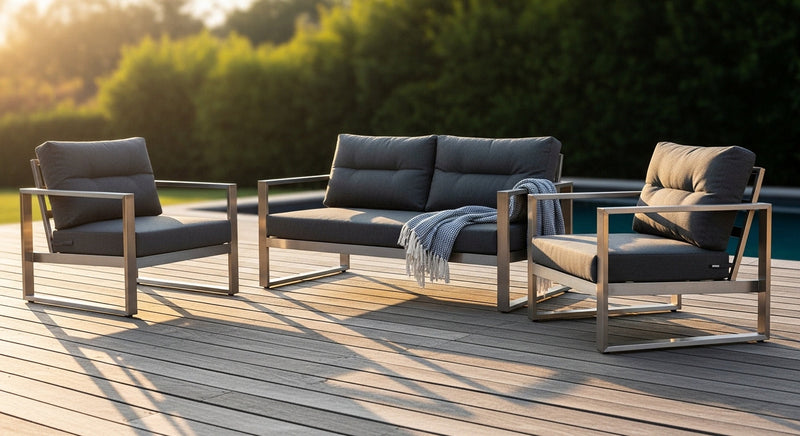 Outdoor Lounges and Sofas