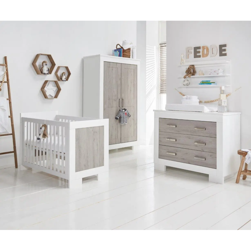 Love N Care Lucca Cot White & Ash