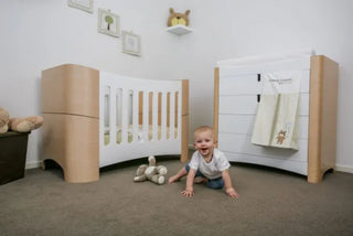 Love N Care Vulu Cot in bedroom