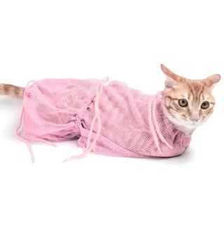 Luxury Cat Grooming in the Luxury Microfibre Grooming Bag